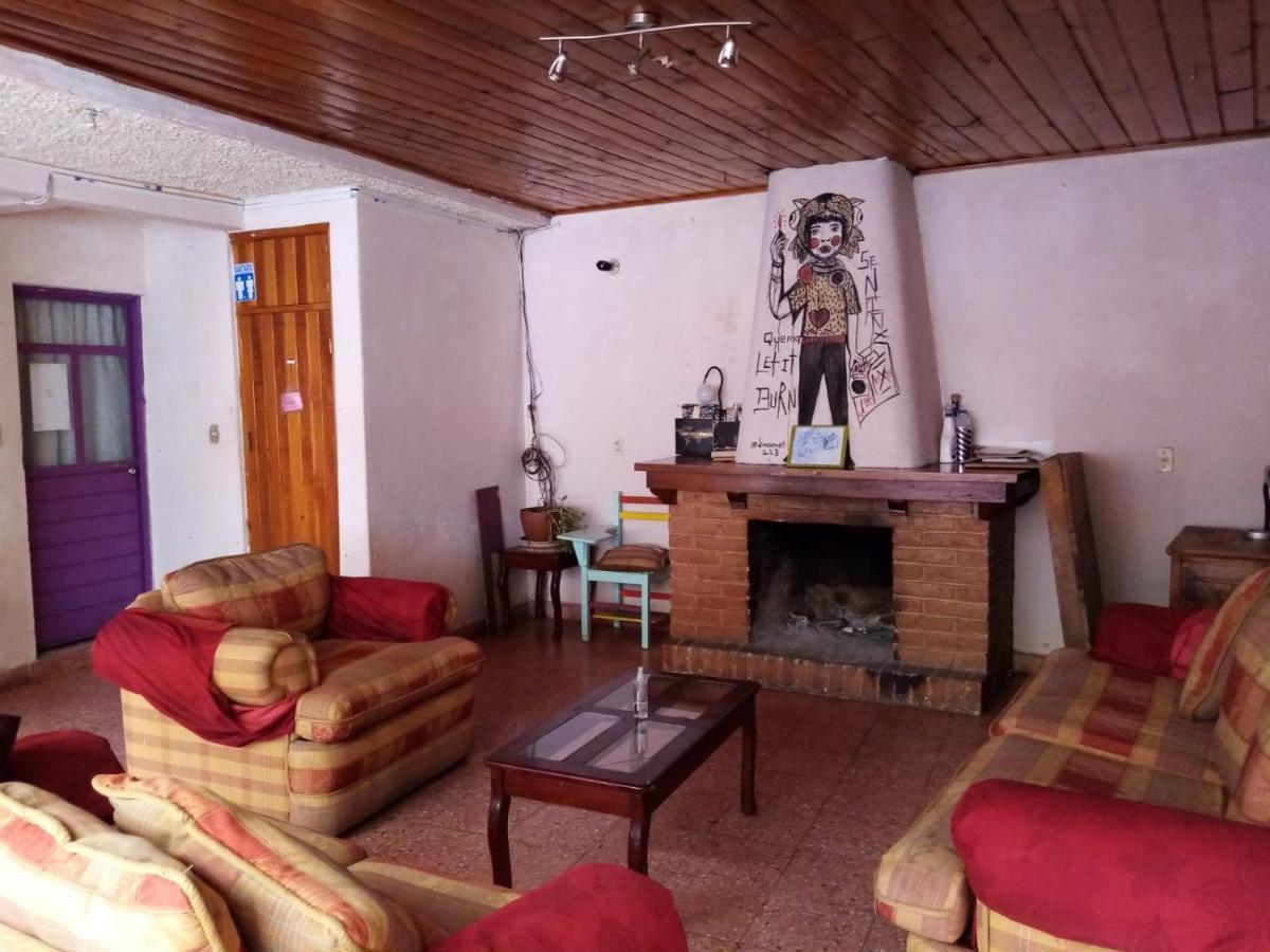 Casa Lothuz Spacio Cultural Y Disidente San Cristobal de las Casas Luaran gambar