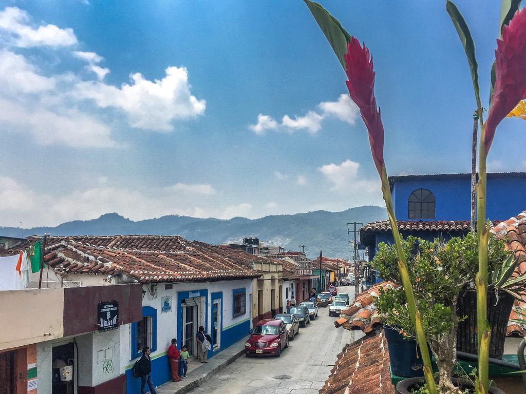 Casa Lothuz Spacio Cultural Y Disidente San Cristobal de las Casas Luaran gambar